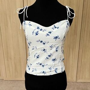 Abercrombie & Fitch White and Blue Ruched Floral Fitted Bodice Blouse Top Small